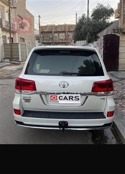 تويوتا لاندكروزر